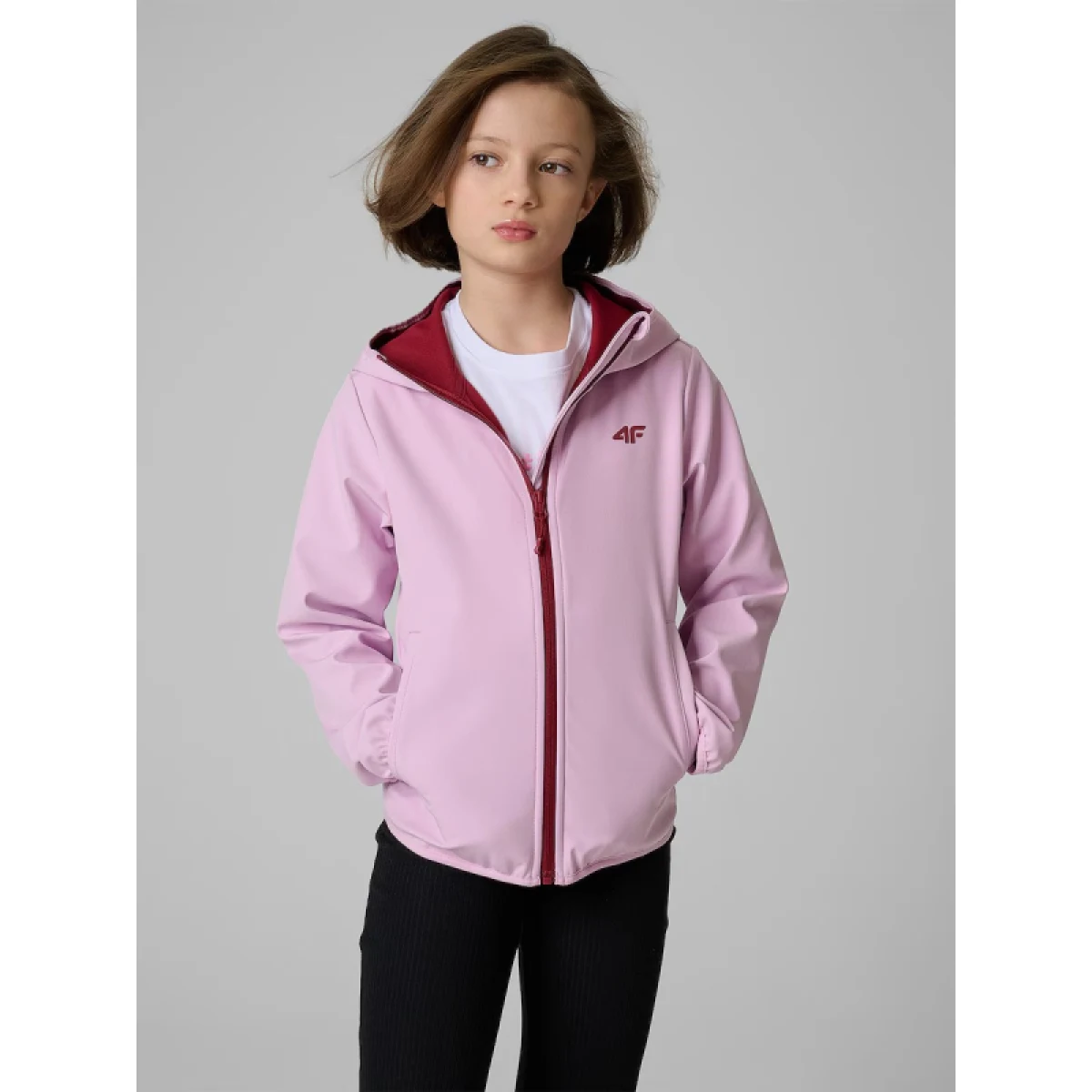 Dievčenská turistická softshellová bunda s kapucňou 4F JUNIOR SOFTSHELL JACKET F478-52S-LIGHT VIOLET · záber 2