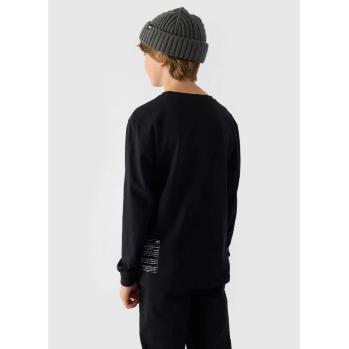 Chlapecké tričko s dlouhým rukávem 4F JUNIOR LONGSLEEVE-JWAW24TLONM294-20S-DEEP BLACK · záber 3
