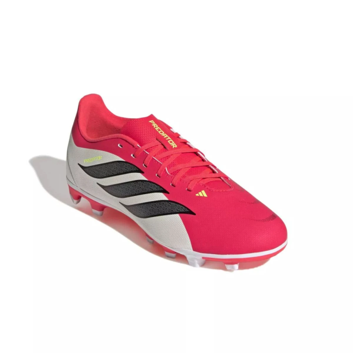 Chlapčenské futbalové kopačky outdoorové ADIDAS Predator Club Jr FG MG lucid red core black cloud white · záber 3