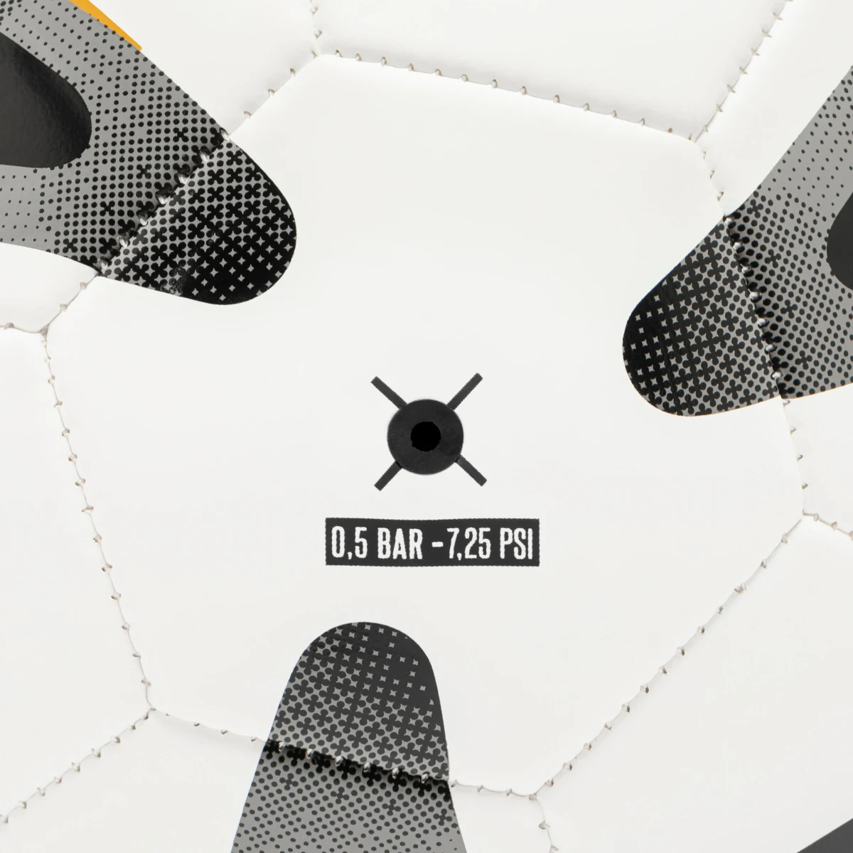 KIPSTA Futbalová lopta Nemecko 2026 veľ. 1 1 · záber 2