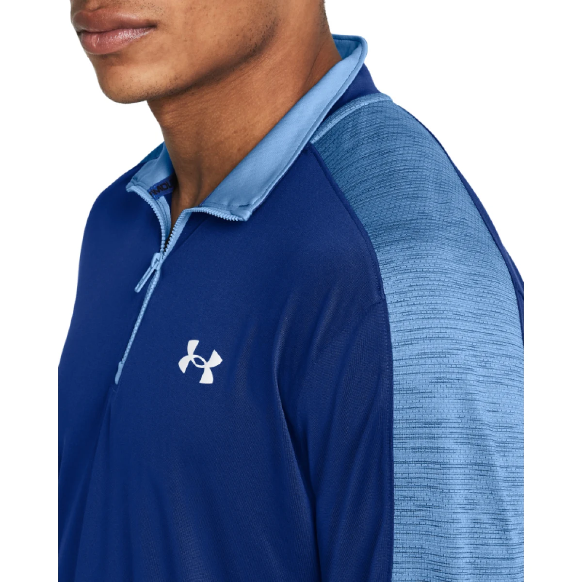 Pánska bežecká mikina s 1 2 zipsom UNDER ARMOUR UA Tech Utility 1 4 Zip-BLU · záber 3