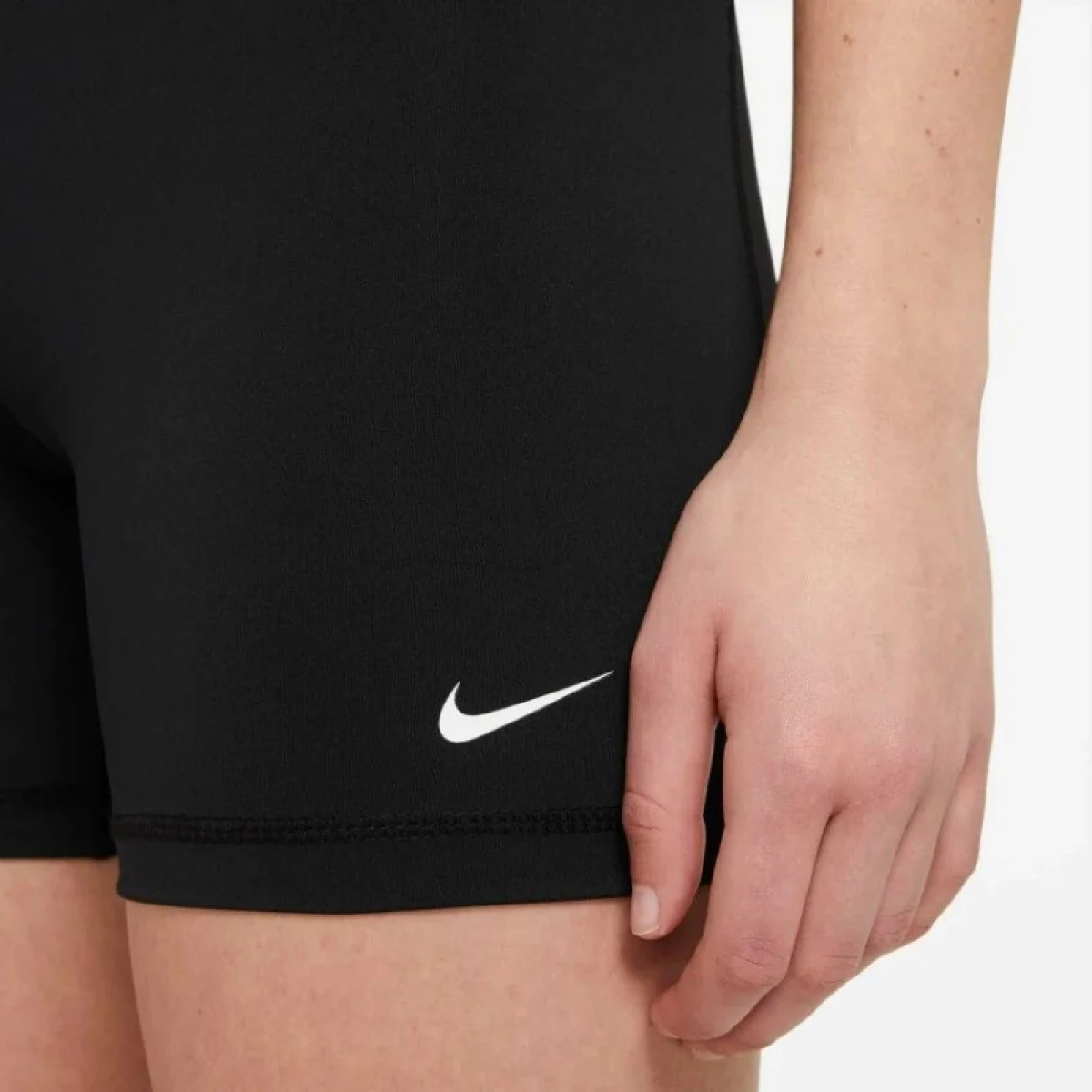 Dámské tréninkové kraťasy NIKE PRO W NP 365 SHORT 5IN BLACK WHITE · záber 4