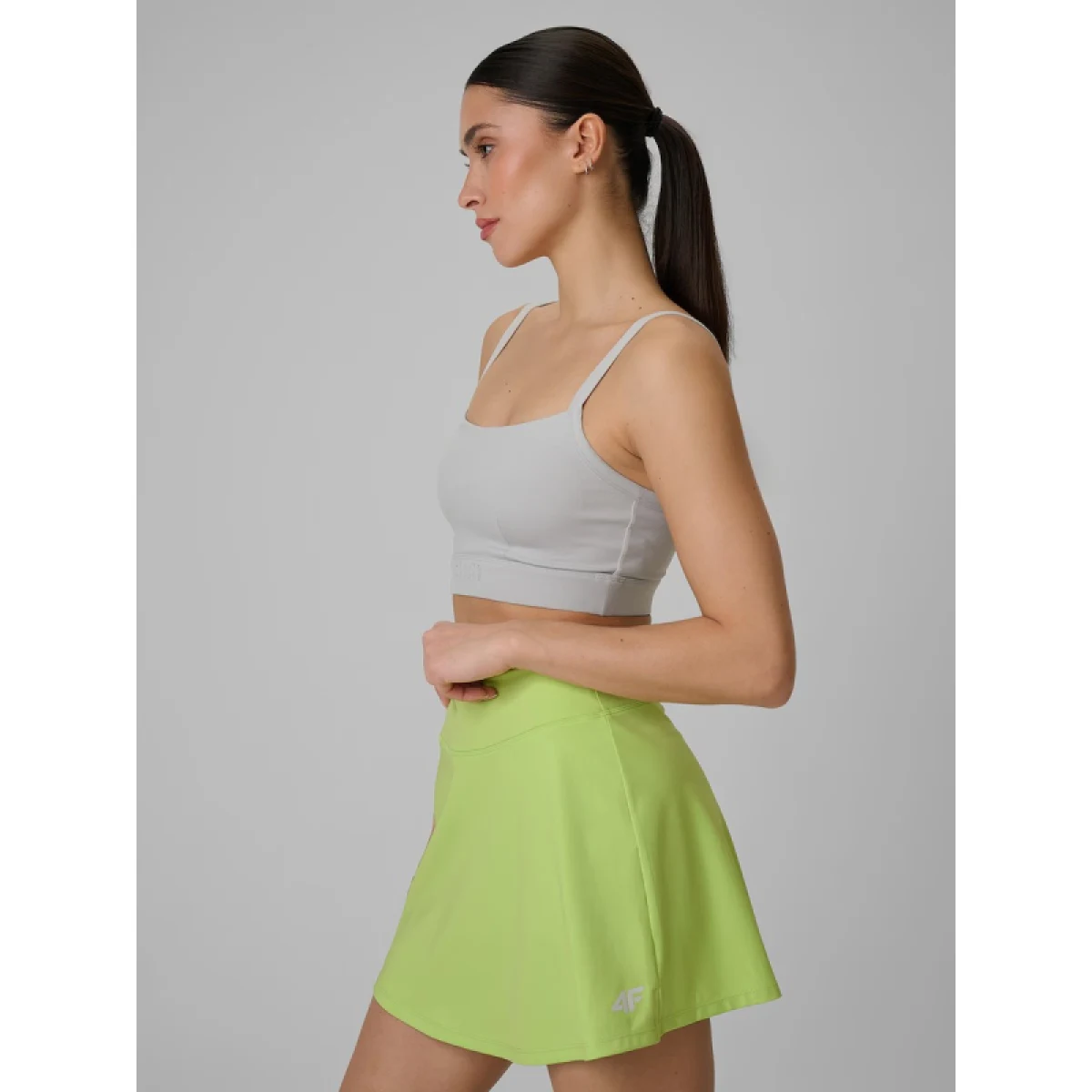Dámska tréningová športová podprsenka 4F SPORT BRA F207-27S-COLD LIGHT GREY · záber 4