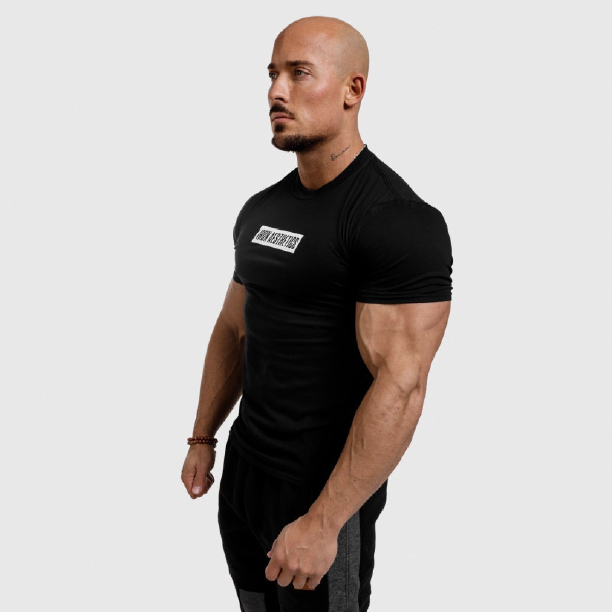 Pánske fitness tričko Iron Aesthetics Boxed, čierne · záber 4