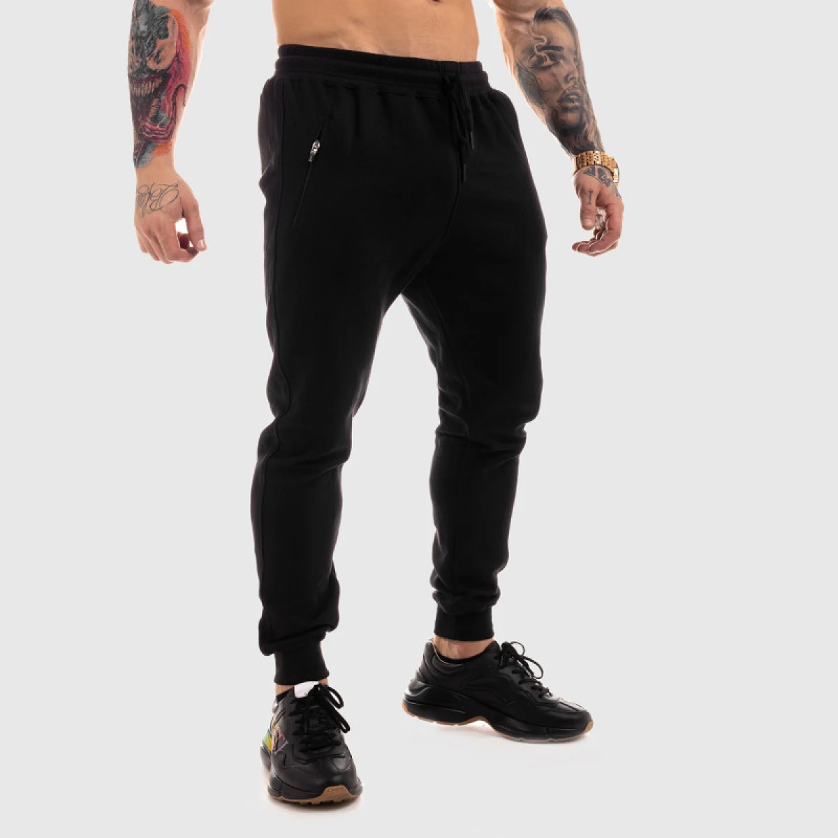 Jogger tepláky Iron Aesthetics Round, čierne · záber 3