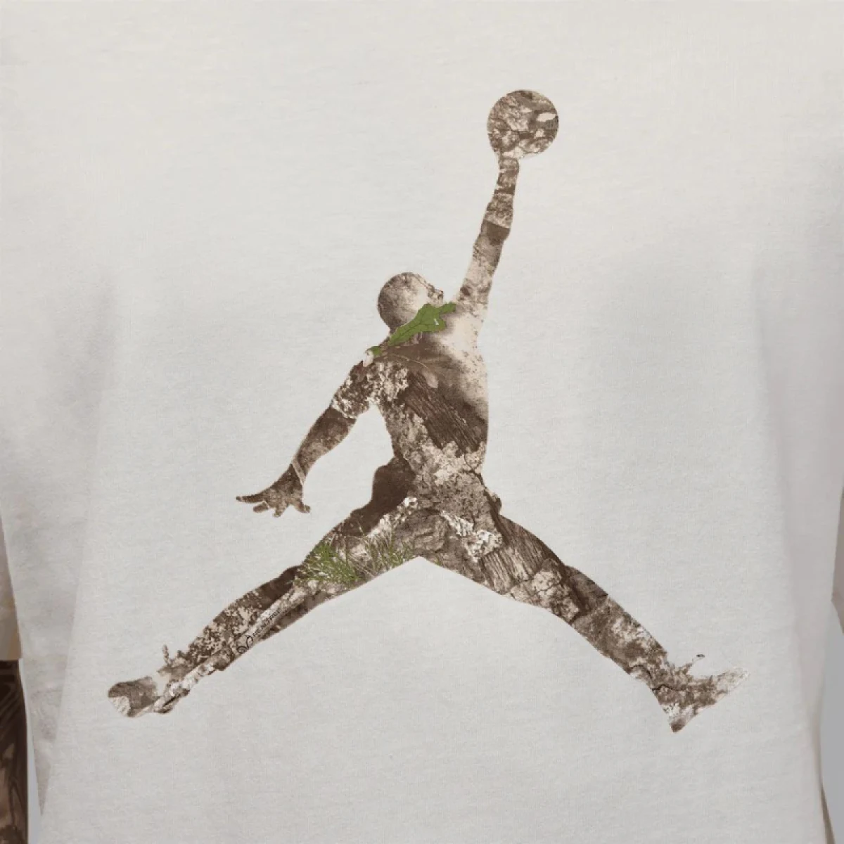 Pánske tričko s krátkym rukávom NIKE JORDAN BRK RLT JM SS CREW SAIL BLACK · záber 4
