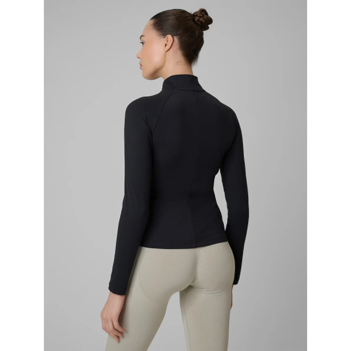 Dámska tréningová mikina so zipsom 4F SWEATSHIRT FNK F0850-20S-DEEP BLACK · záber 4