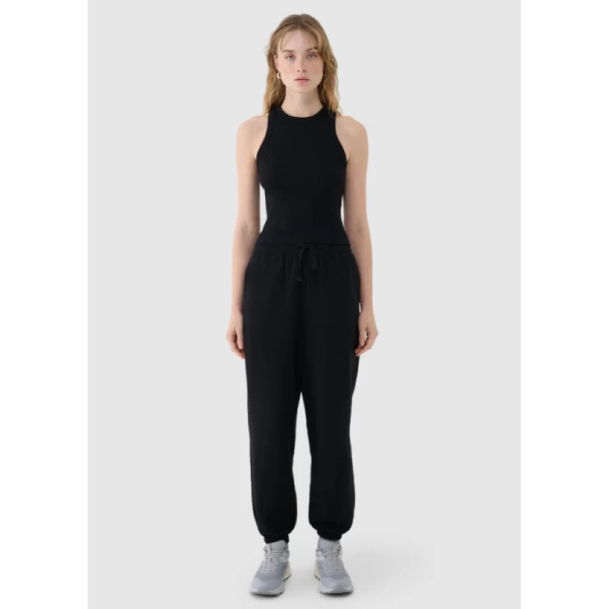 Dámské tílko 4F SLEEVELESS F119-20S-DEEP BLACK · záber 5