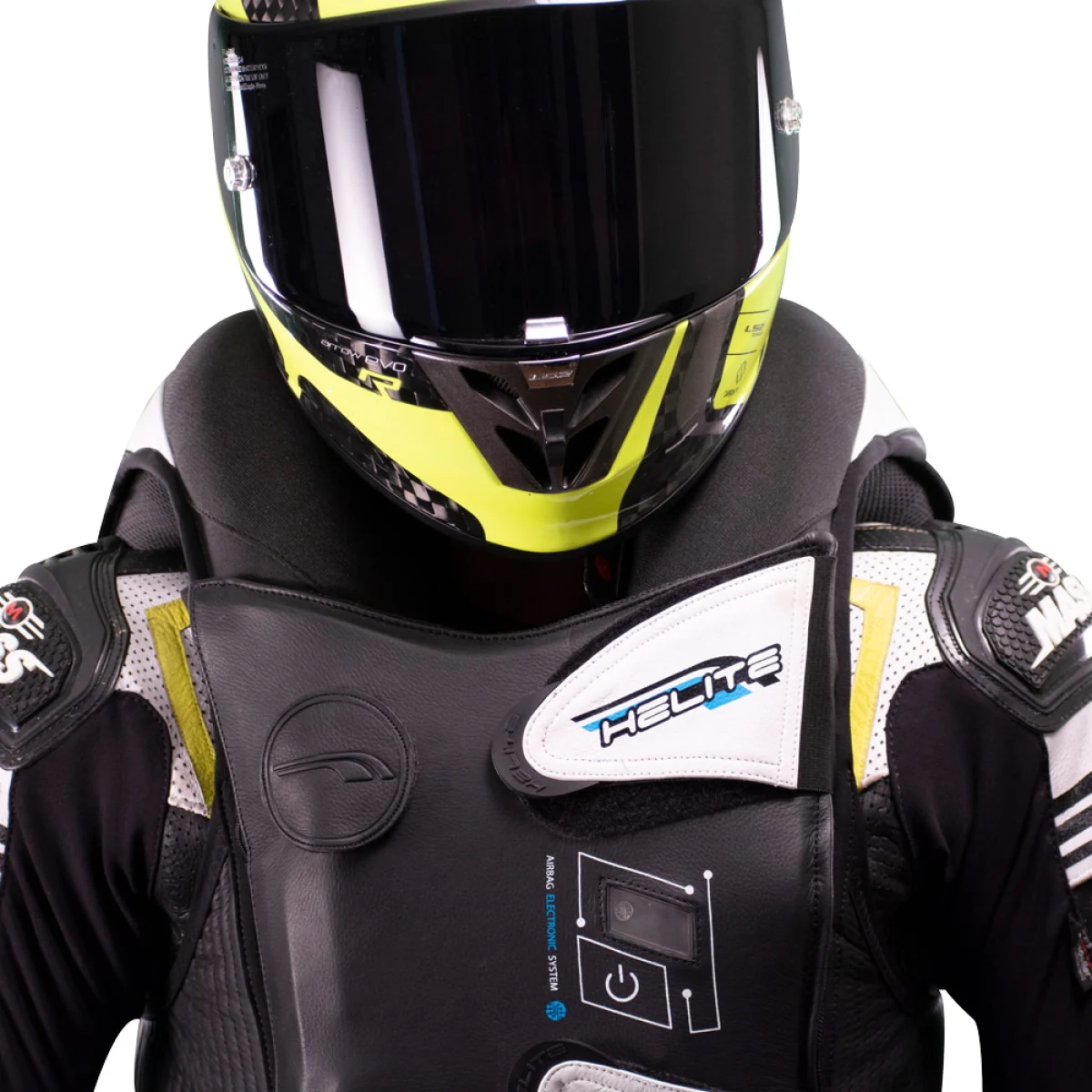 Helite e-GP Air čierno-biela - M · záber 2