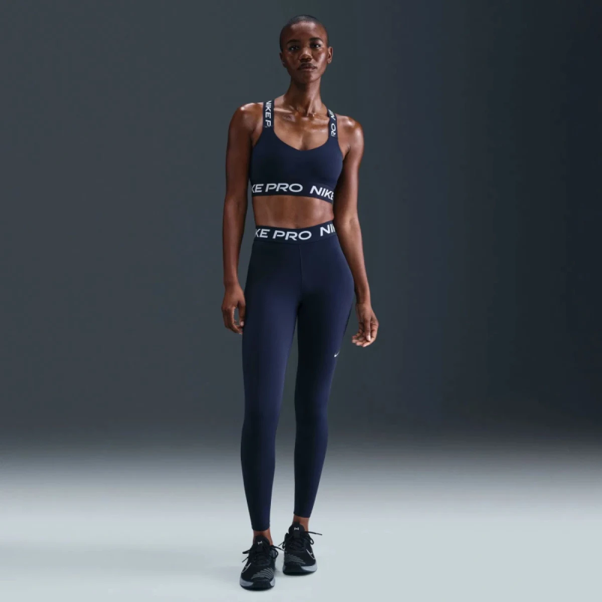 Dámska tréningová športová podprsenka NIKE PRO W NP BRA TT MIDNIGHT NAVY MIDNIGHTNAVY WHITE · záber 4
