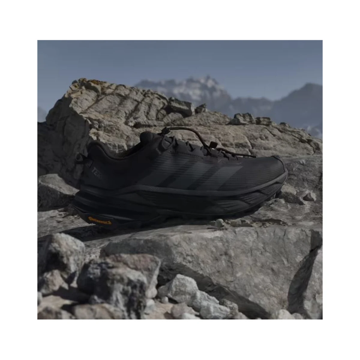 Pánska nízka turistická obuv ADIDAS Terrex Freehiker SL GTX M core black grey six grey six · záber 5