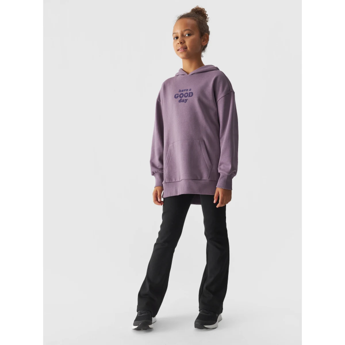 Dívčí mikina s kapucí 4F JUNIOR SWEATSHIRT-JWAW24TSWSF1218-51S-VIOLET · záber 3