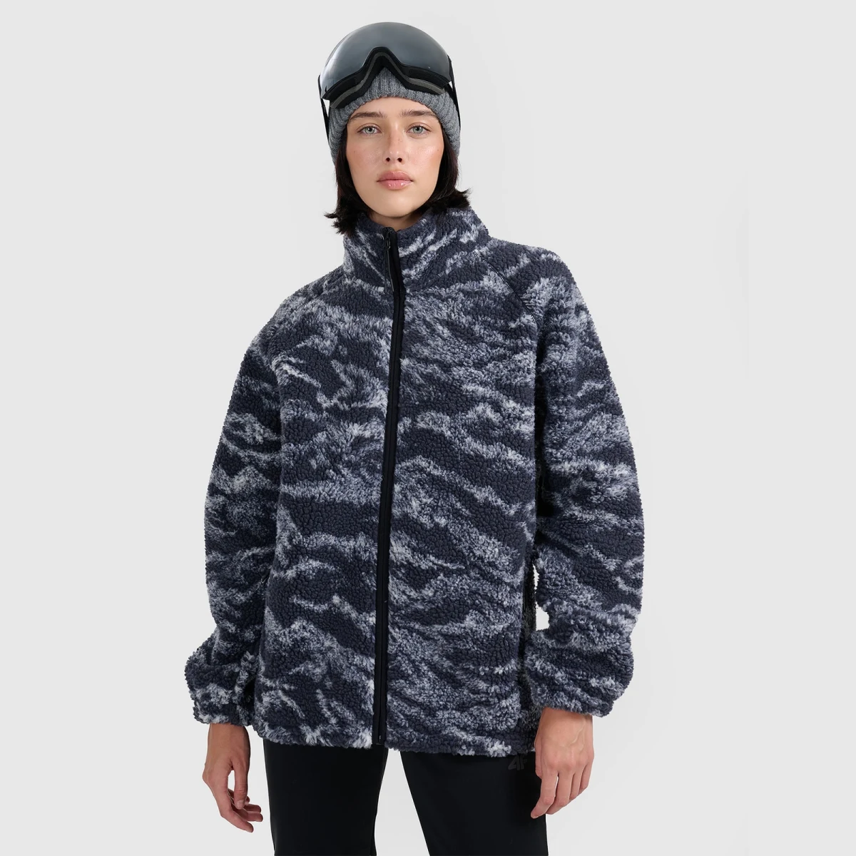 Unisex oversize sherpa fleece se stojáčkem - tmavě modrý · záber 2