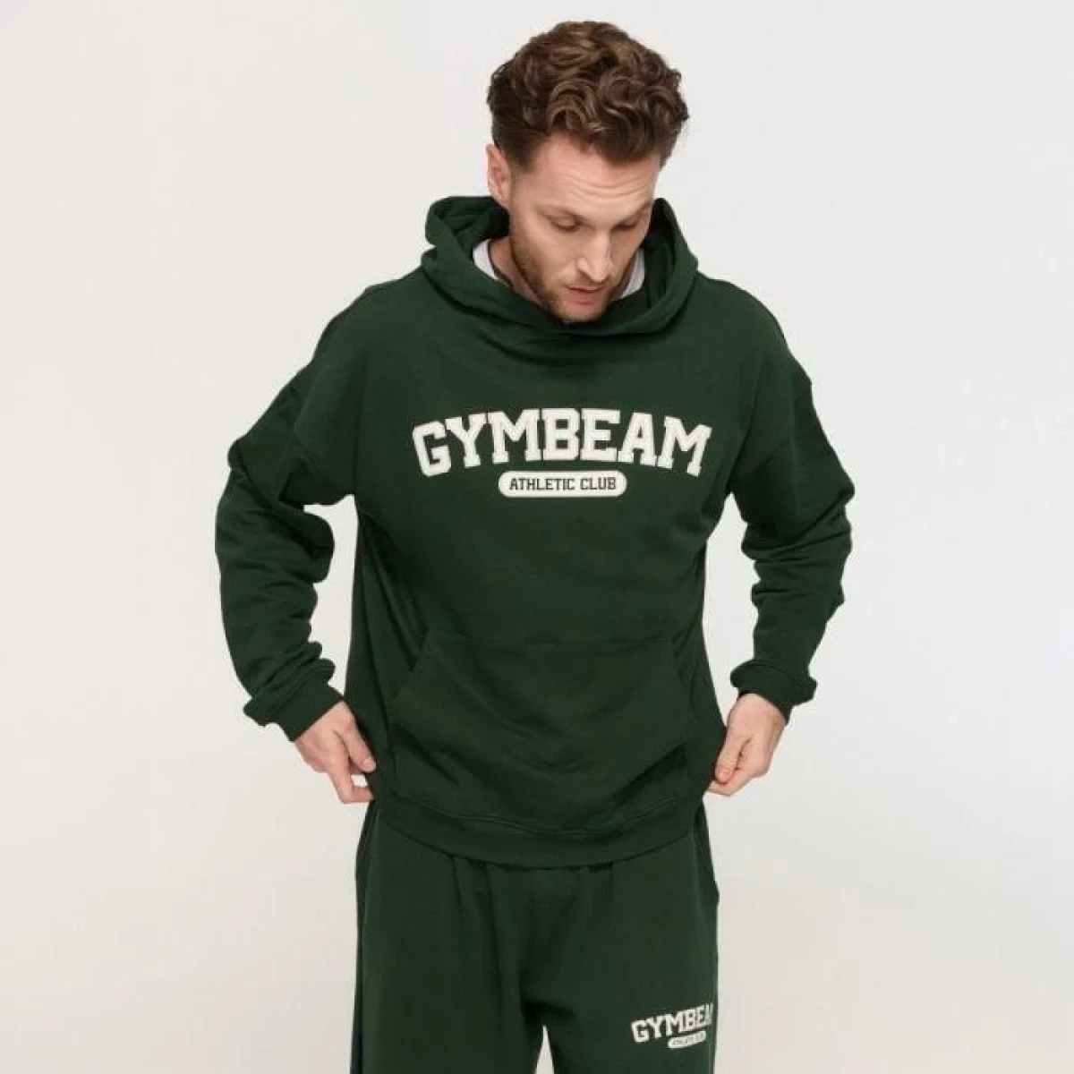 GymBeam Mikina Varsity Green - Velikost: XL | Barva: zelená | Hmotnost: 0,7292 kg | Balení: 18 · záber 8