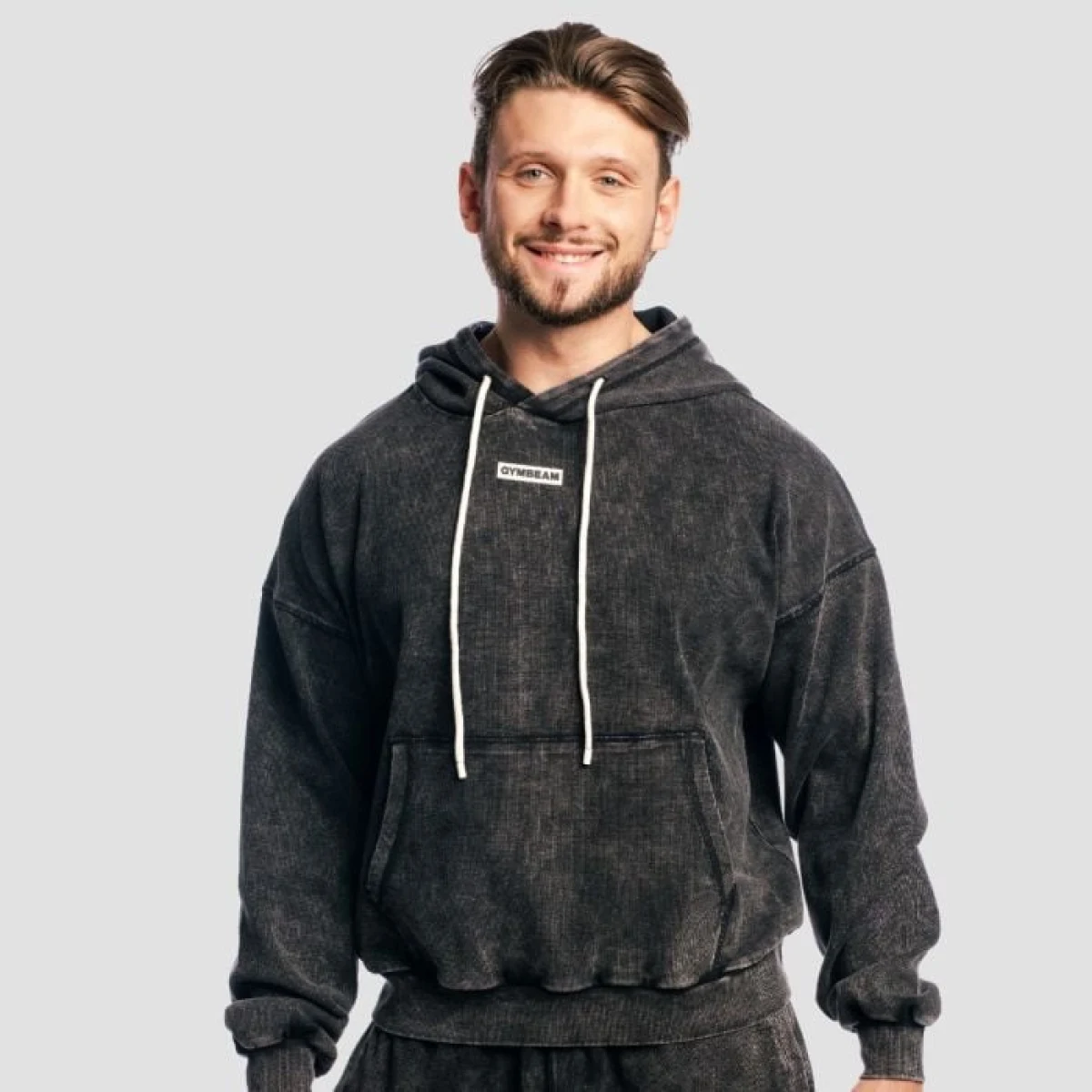 Суичър Aura Hoodie Washed Black - GymBeam - Размер: S | Тегло: 0,8 g | Опаковка: 22 · záber 1
