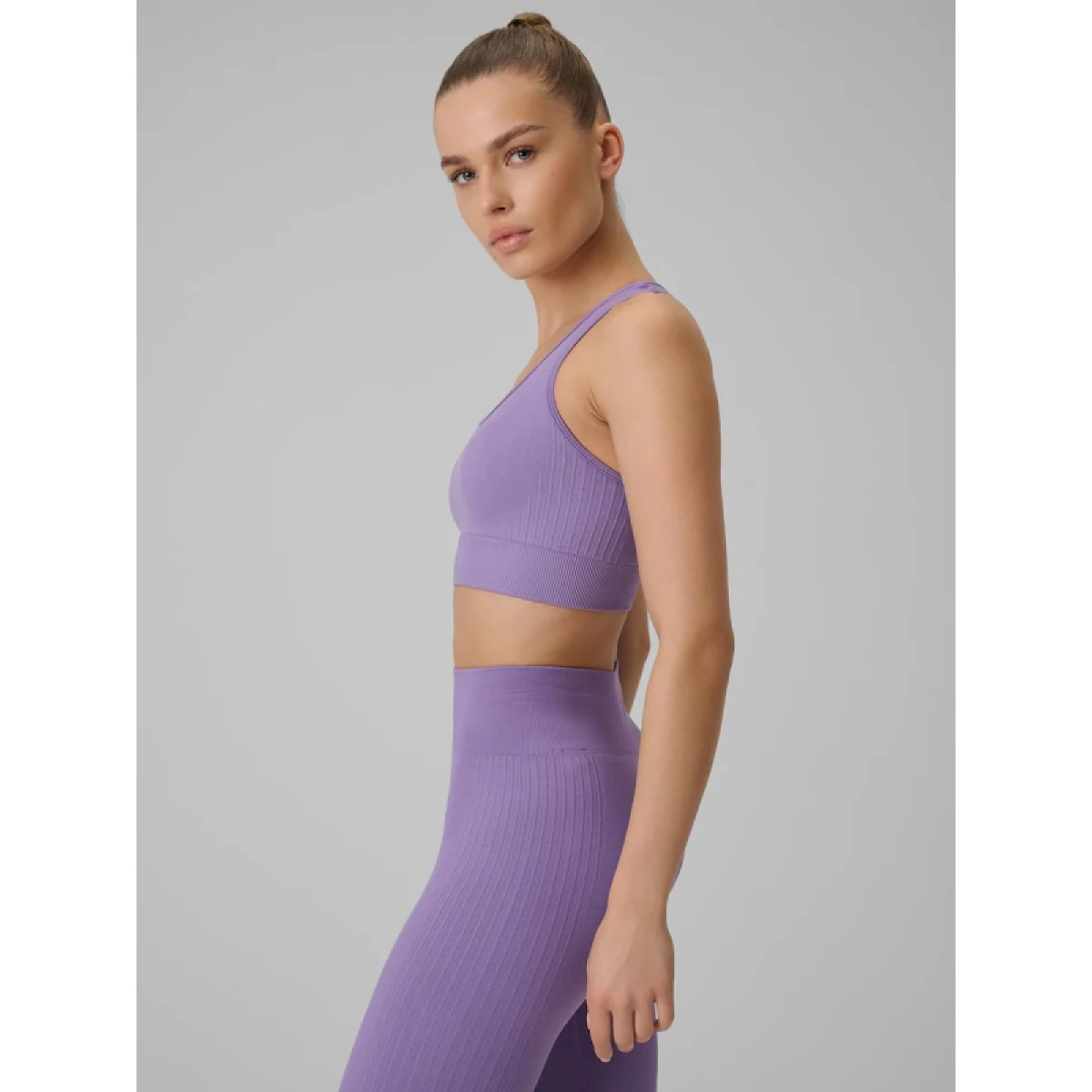 Dámska tréningová športová podprsenka 4F SPORT BRA F242-51S-VIOLET · záber 3
