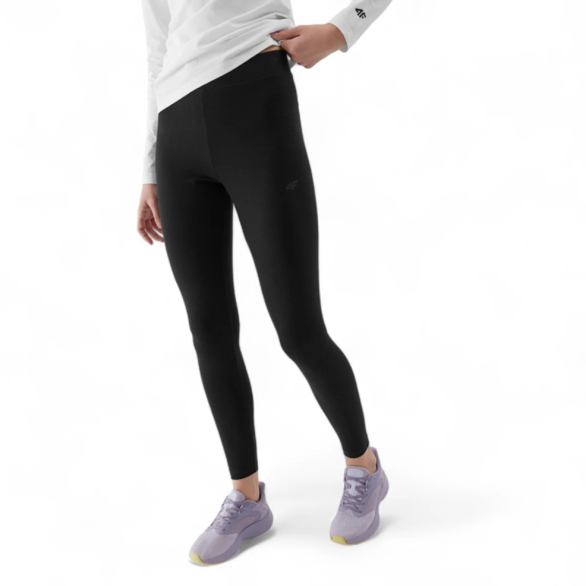 Dámske legíny 4F TIGHTS-WSS24TTIGF137-20S-DEEP BLACK · záber 4