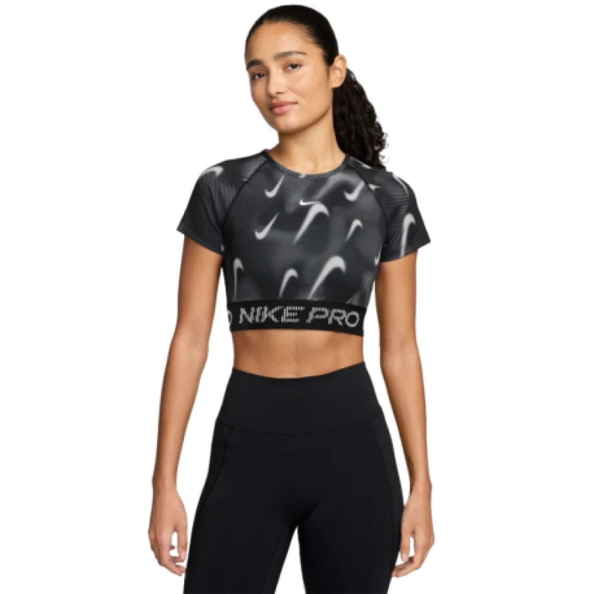 Dámske tréningové tričko s krátkym rukávom NIKE PRO W NP DF SS TOP TT AOP BLACK WHITE · záber 1