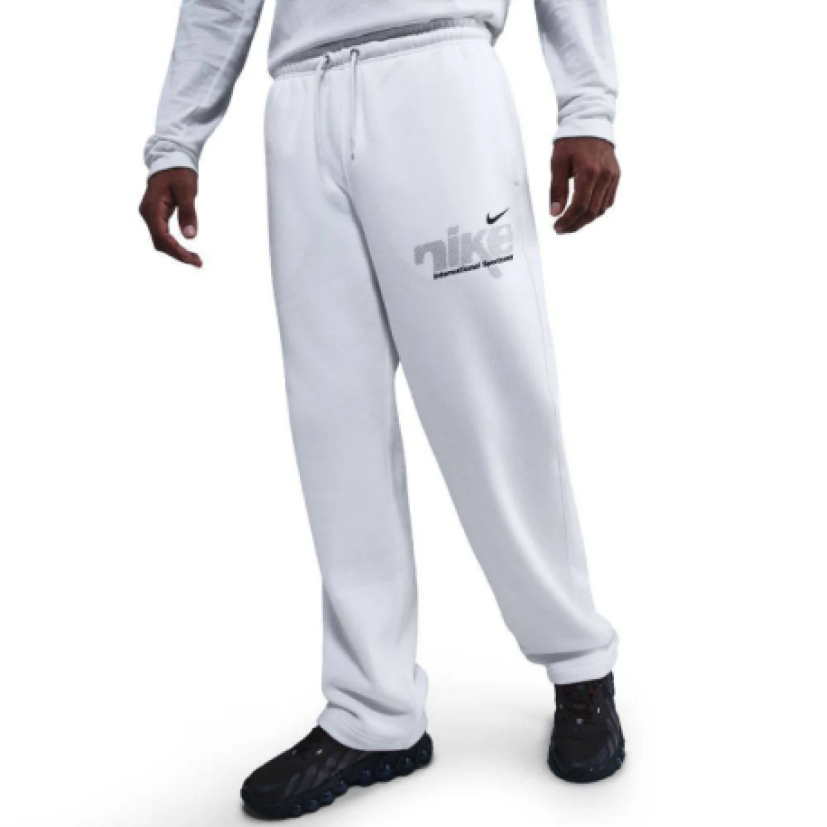Pánske tepláky NIKE M NK CLUB BNGEE PNT SWSH SPRT WHITE METALLIC SILVER · záber 1