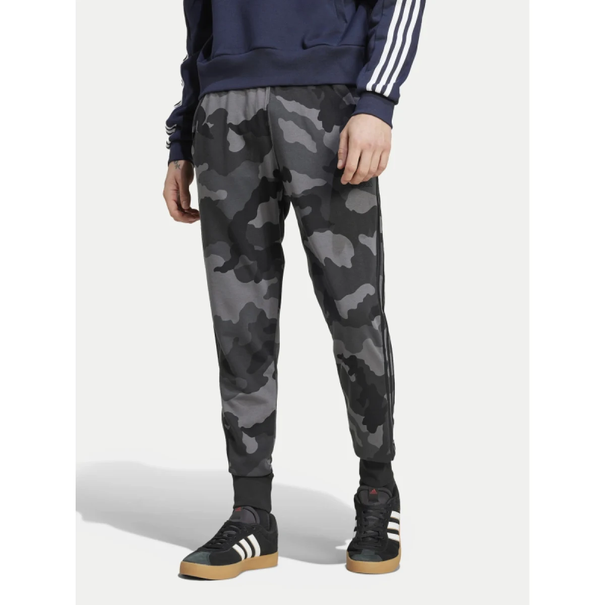 Pánské zateplené tepláky ADIDAS M CAMO PT-IY6636-Black · záber 2
