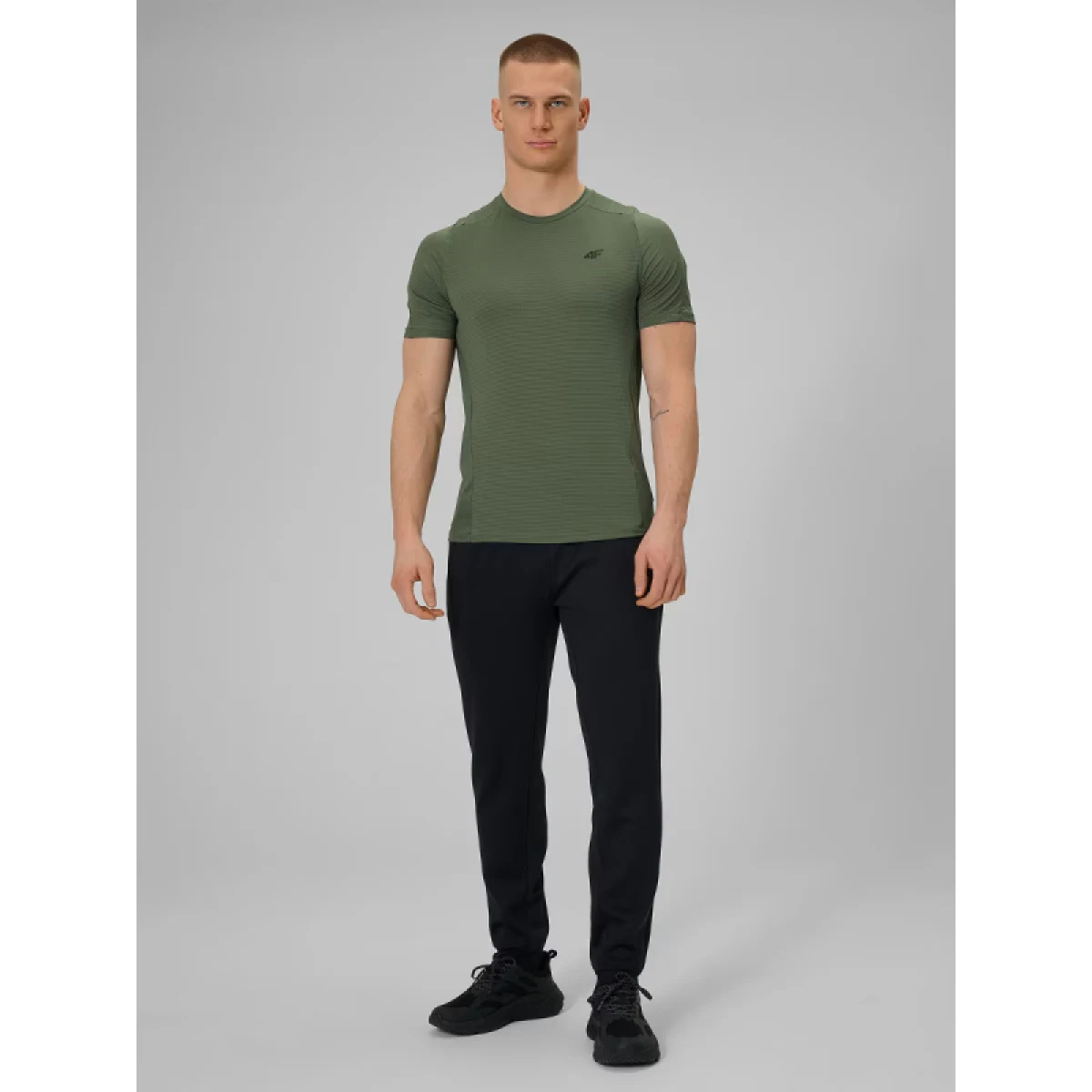 Pánske bežecké tričko s krátkym rukávom 4F TSHIRT FNK M1775-43S-KHAKI · záber 5