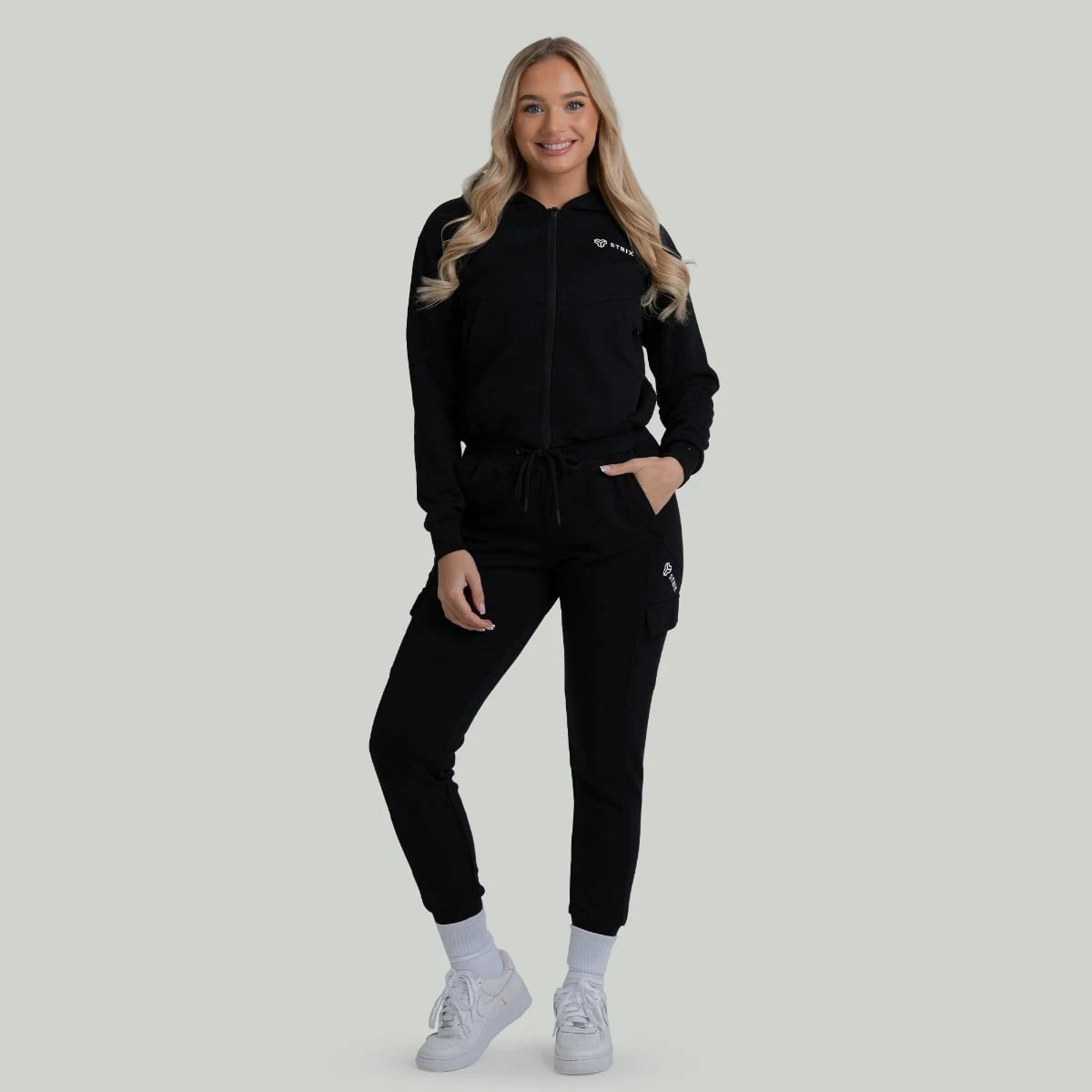 STRIX Dámská mikina ZOA Zip-Up Black - Velikost: XS | Barva: Čierna | Hmotnost: 0,5079 kg | Balení: 40 · záber 5