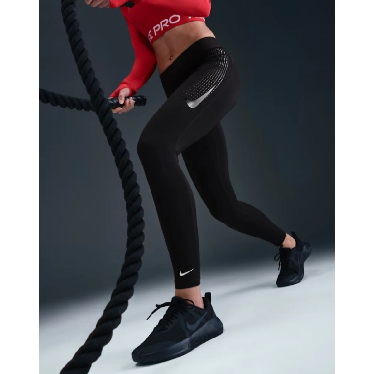 Dámske kompresné legíny NIKE W NP 365 MR TIGHT GG GRX BLACK WHITE · záber 4