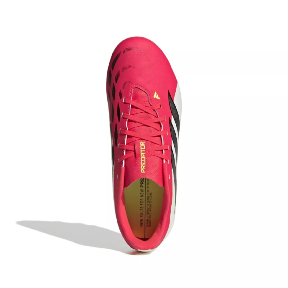 Chlapčenské futbalové kopačky outdoorové ADIDAS Predator Club Jr FG MG lucid red core black cloud white · záber 4