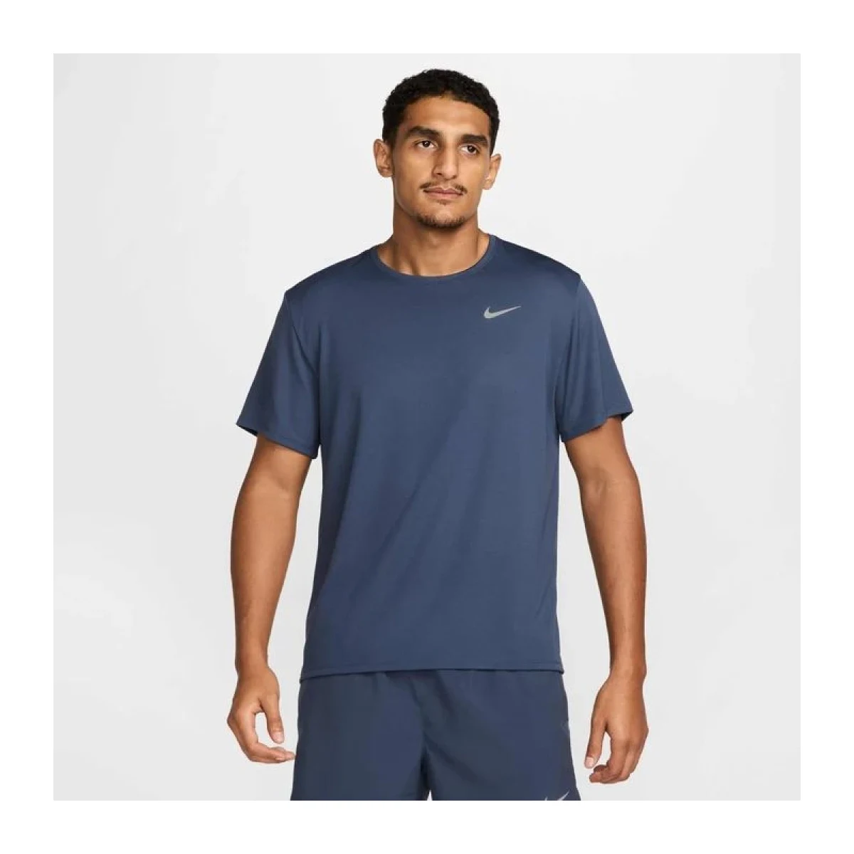 Pánske bežecké tričko s krátkym rukávom NIKE M NK DF UV MILER SS THUNDER BLUE REFLECTIVE SILV · záber 2