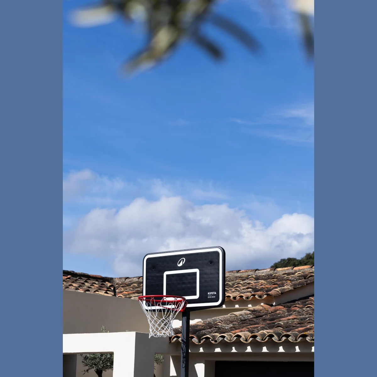 KIPSTA Basketbalový kôš B100 Easy Box skladací s kolieskom nastaviteľný 240 - 305 cm bez · záber 2