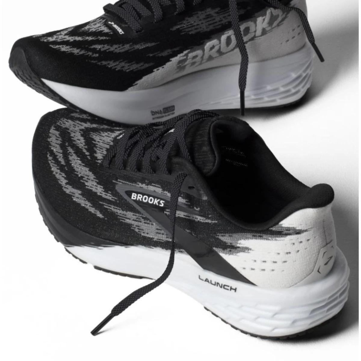 Pánska bežecká obuv BROOKS Launch 11 M black · záber 5