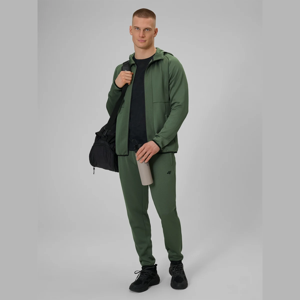 Pánská regular rychleschnoucí tréninková mikina - khaki · záber 2