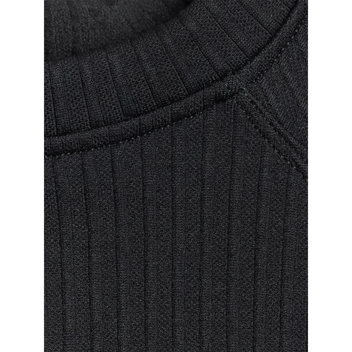 Dievčenské termoprádlo vrchný a spodný diel 4F JUNIOR SEAMLESS UNDERWEAR F251-4FJWAW25USEAF251-20S-DEEP BLACK · záber 4