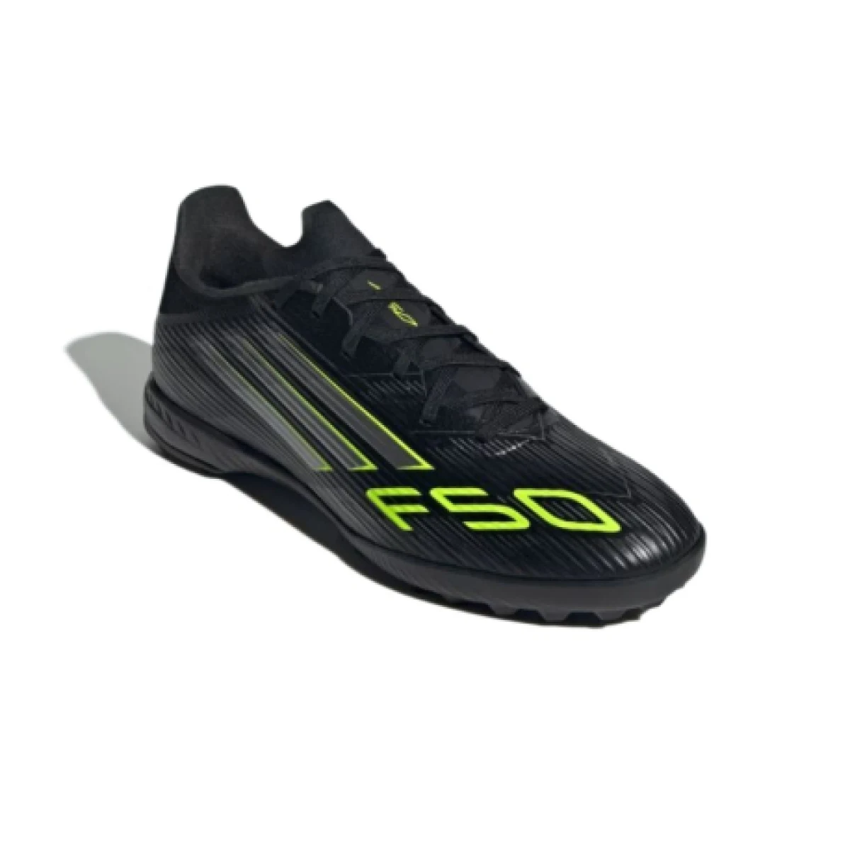 Pánské fotbalové kopačky turfy ADIDAS F50 League M TF core black iron metallic lucid lemon · záber 1