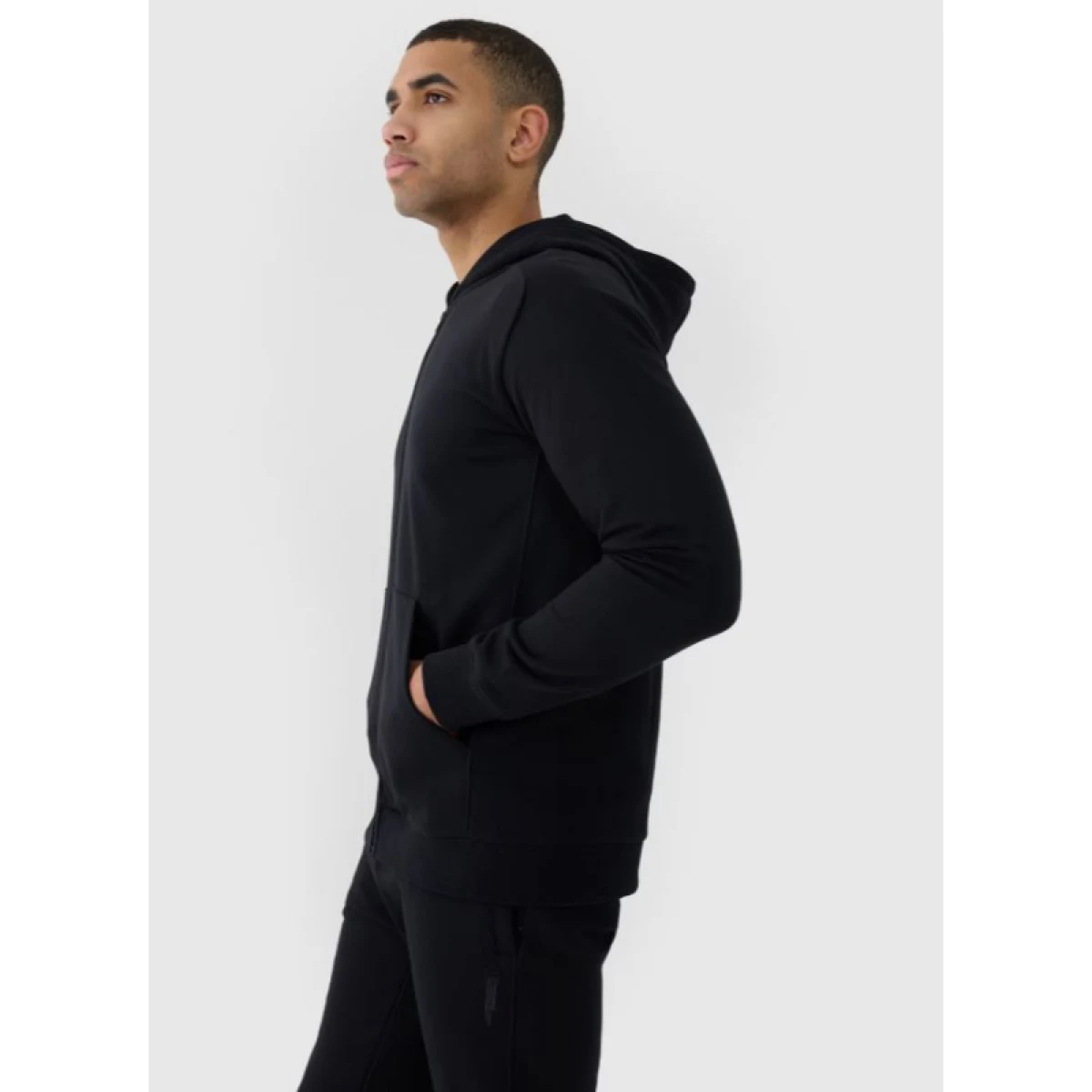 Pánská mikina se zipem 4F SWEATSHIRT-WSS25TSWSM1584-20S-DEEP BLACK · záber 4
