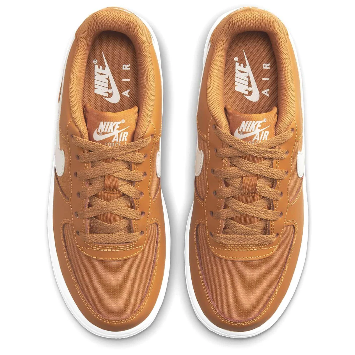 Nike Air Force 1 LV8 2 (gs) - 37,5 · záber 4