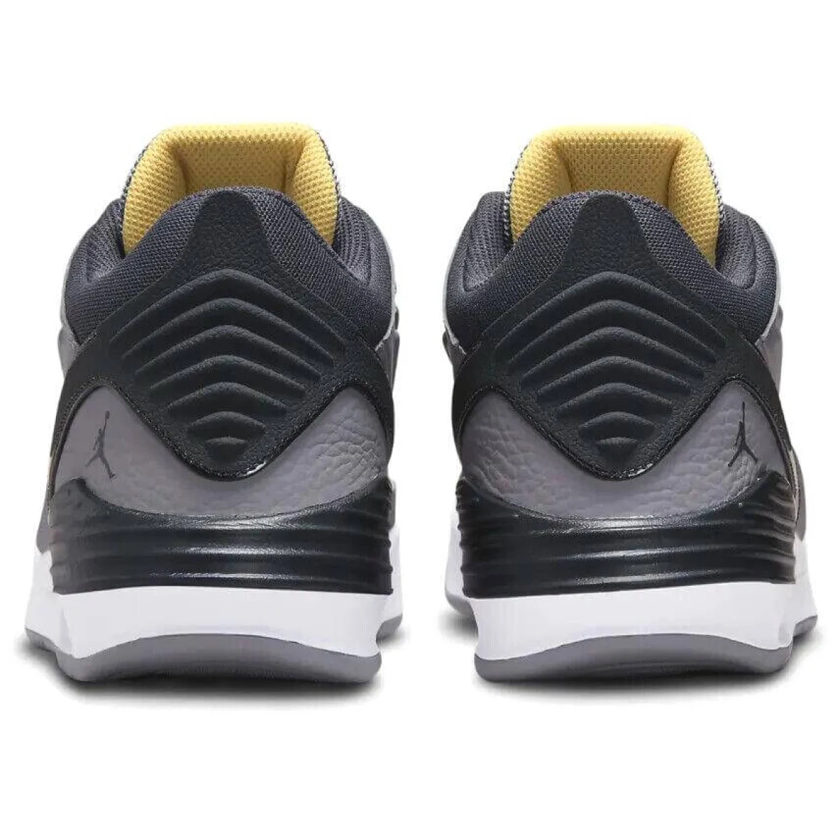 Nike Air Jordan Max Aura 5 - 43 · záber 2