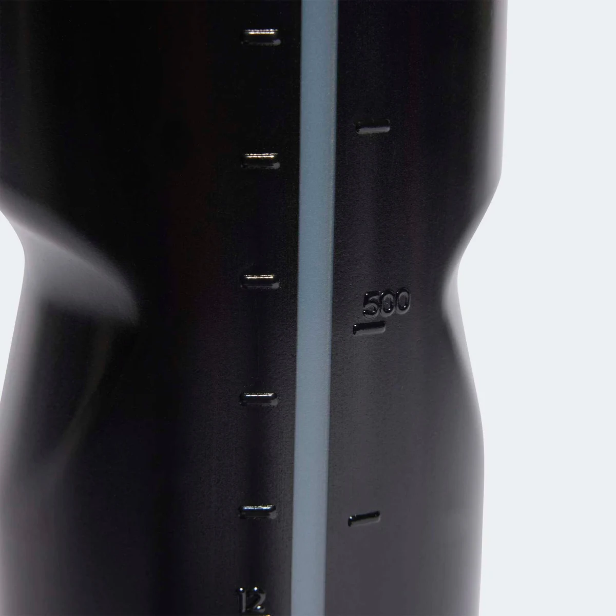 Fľaša ADIDAS MUFC BOTTLE BLACK WHITE · záber 5