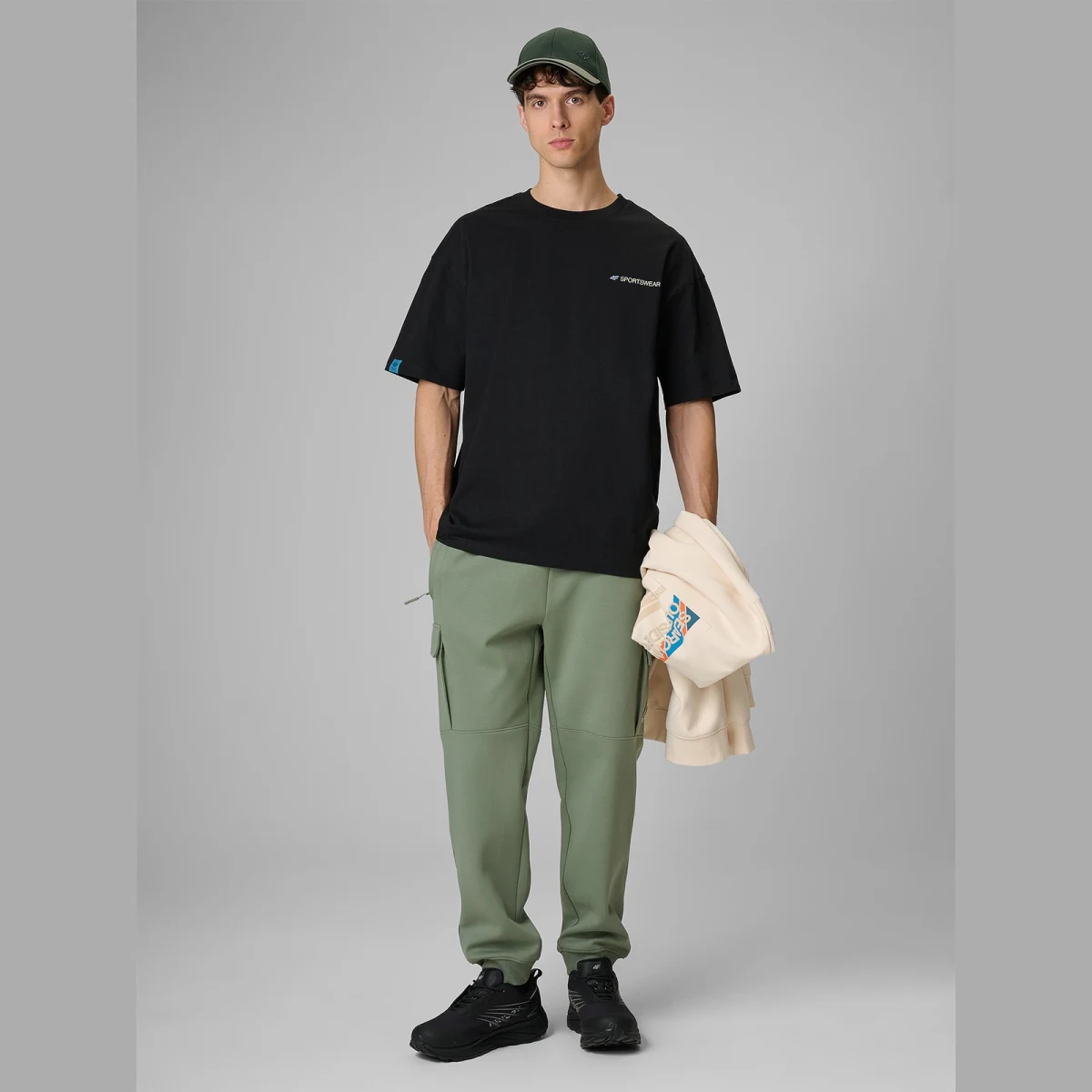 T-shirt loose s potiskem pánský - černý · záber 2