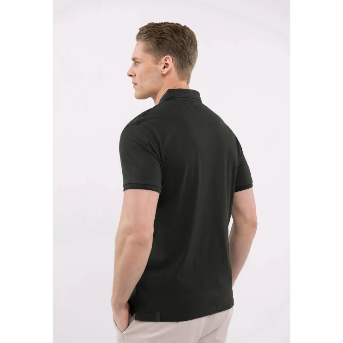 Pánské polo tričko s krátkým rukávem VOLCANO O-DRAGO-700-BLACK · záber 3