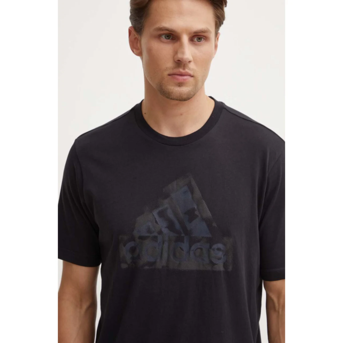 Pánské tričko s krátkým rukávem ADIDAS M FI LOGO T-IW2652-Black · záber 5