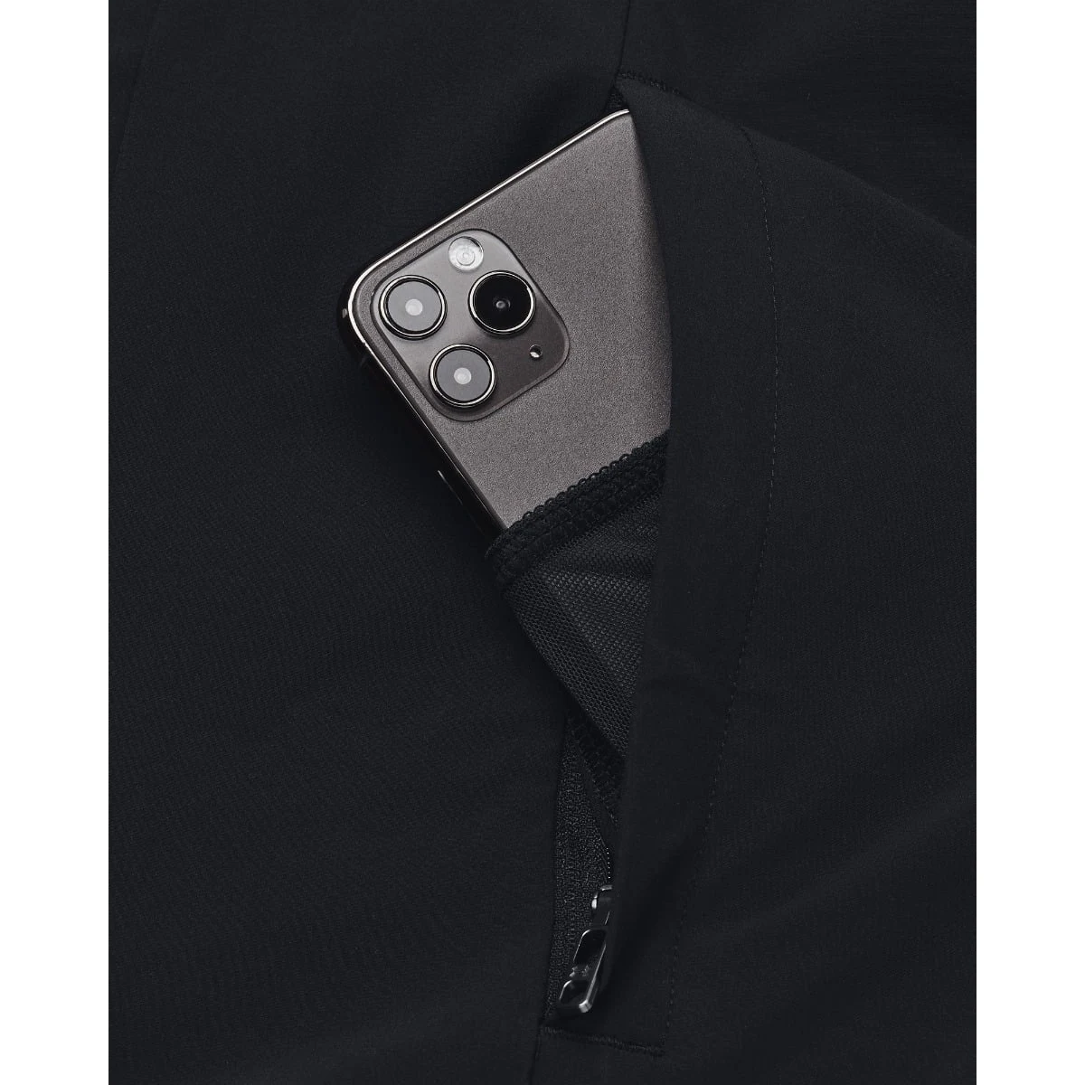 Under Armour Men‘s Outrun The Storm Jacket Black - Velikost: XL | Barva: Čierna | Hmotnost: 0,61 kg · záber 4