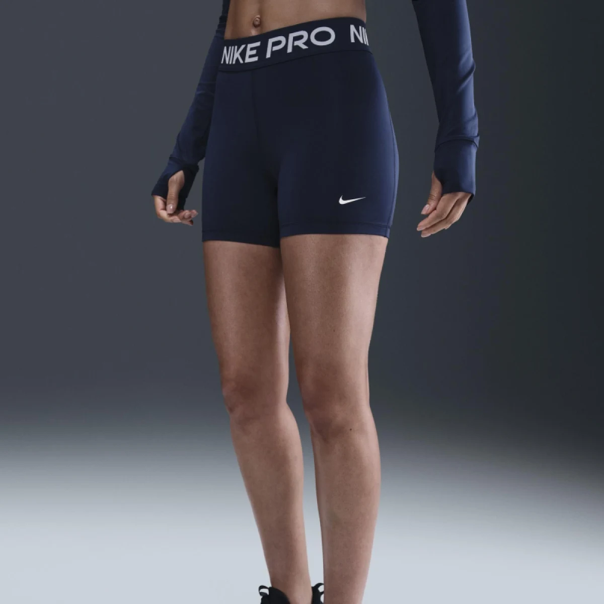 Dámske tréningové kraťasy NIKE PRO W NP 365 SHORT 5IN MIDNIGHT NAVY WHITE · záber 4