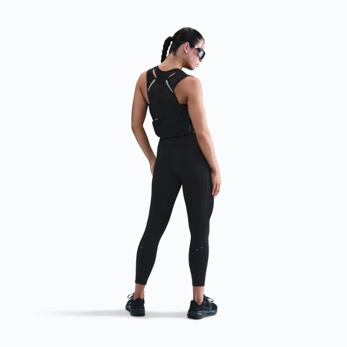 Dámske kompresné legíny NIKE W NK DF TEMPO HR 7 8 TGT SWHBR BLACK REFLECTIVE SILV WHITE · záber 3
