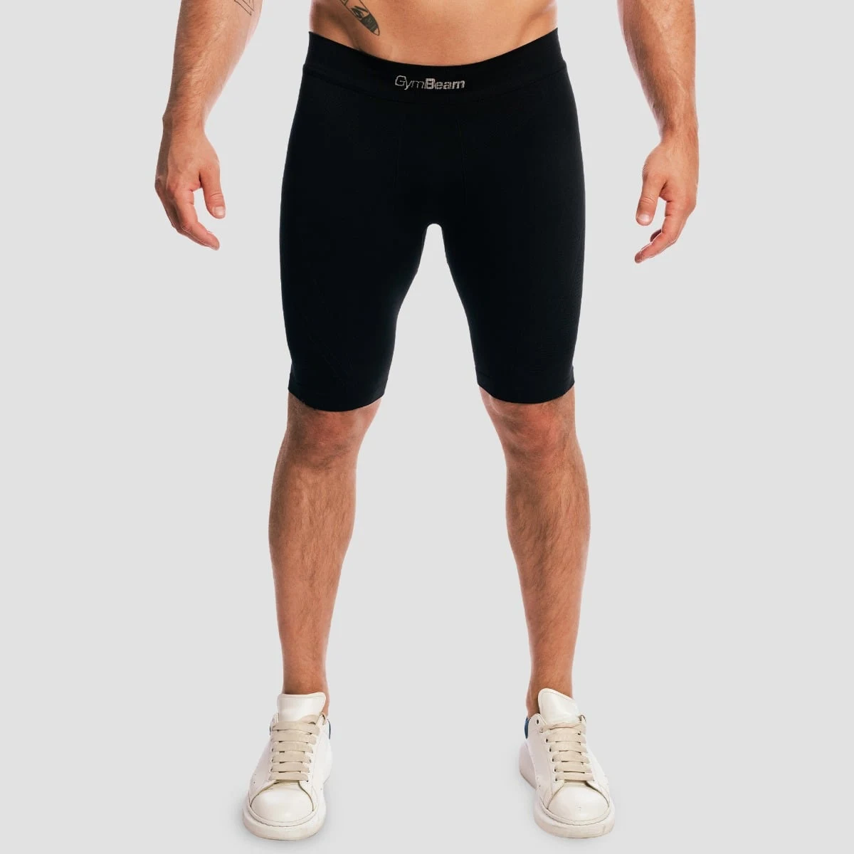 GymBeam Fuse Shorts Black - Veličina: S | Boja: Crna | Težina: 0,08 g | Pakiranje: 50 · záber 1
