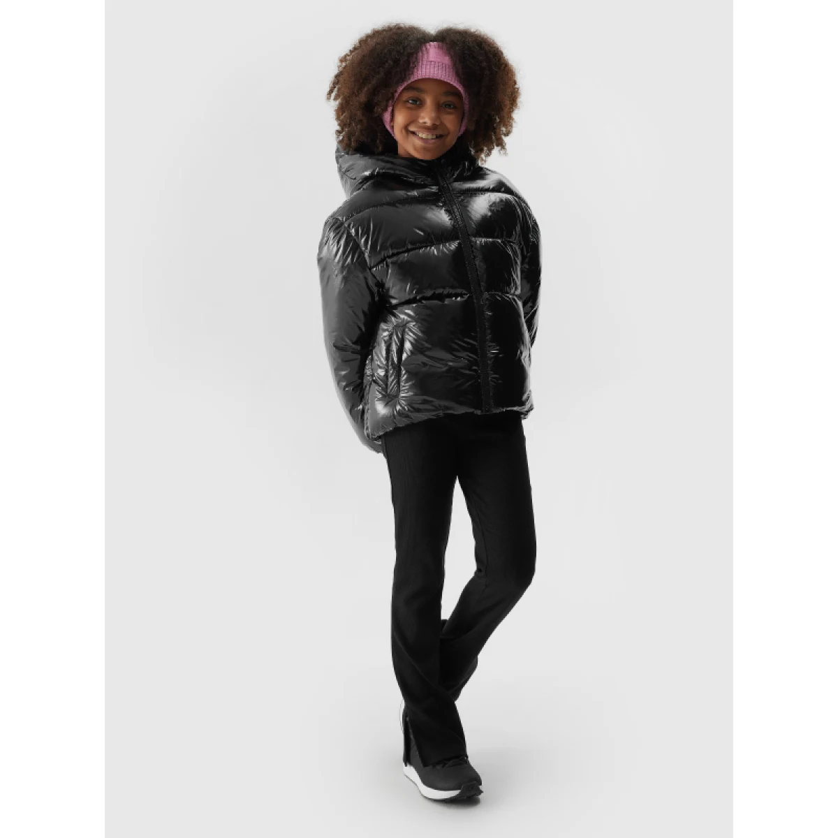 Dívčí bunda 4F JUNIOR DOWN JACKET-JAW23TDJAF267-21S-BLACK · záber 4