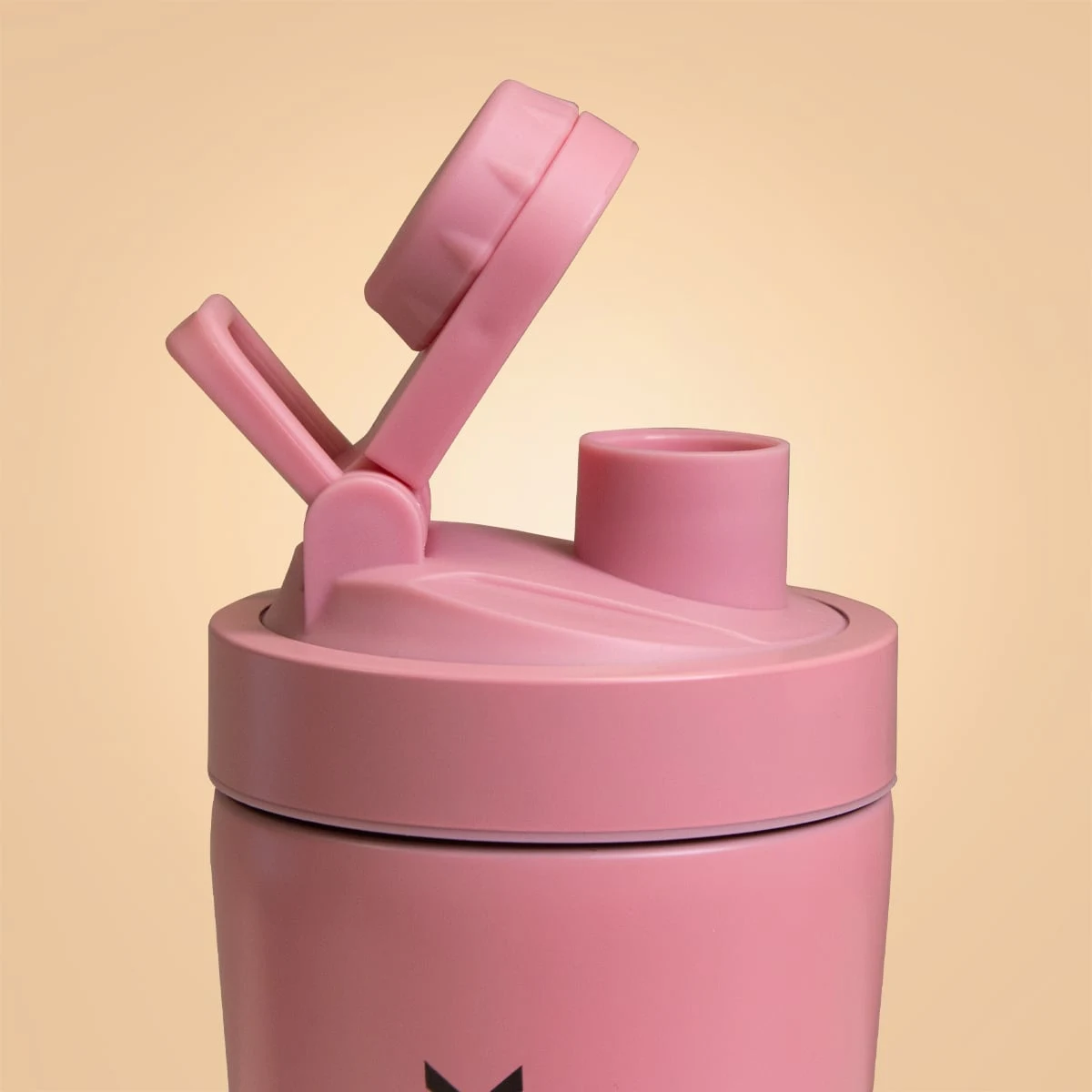 BeastPink Šejkr Steel 650 ml Pink · záber 2