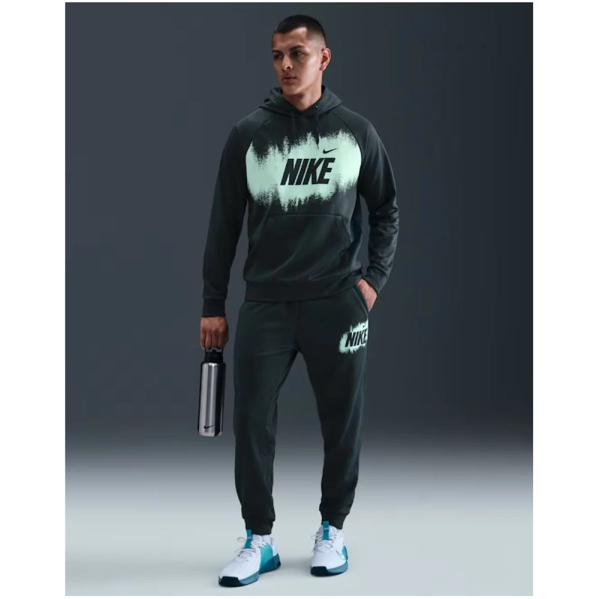 Pánske tepláky NIKE M NK TF FLEECE JOGGER GFX SEAWEED · záber 2