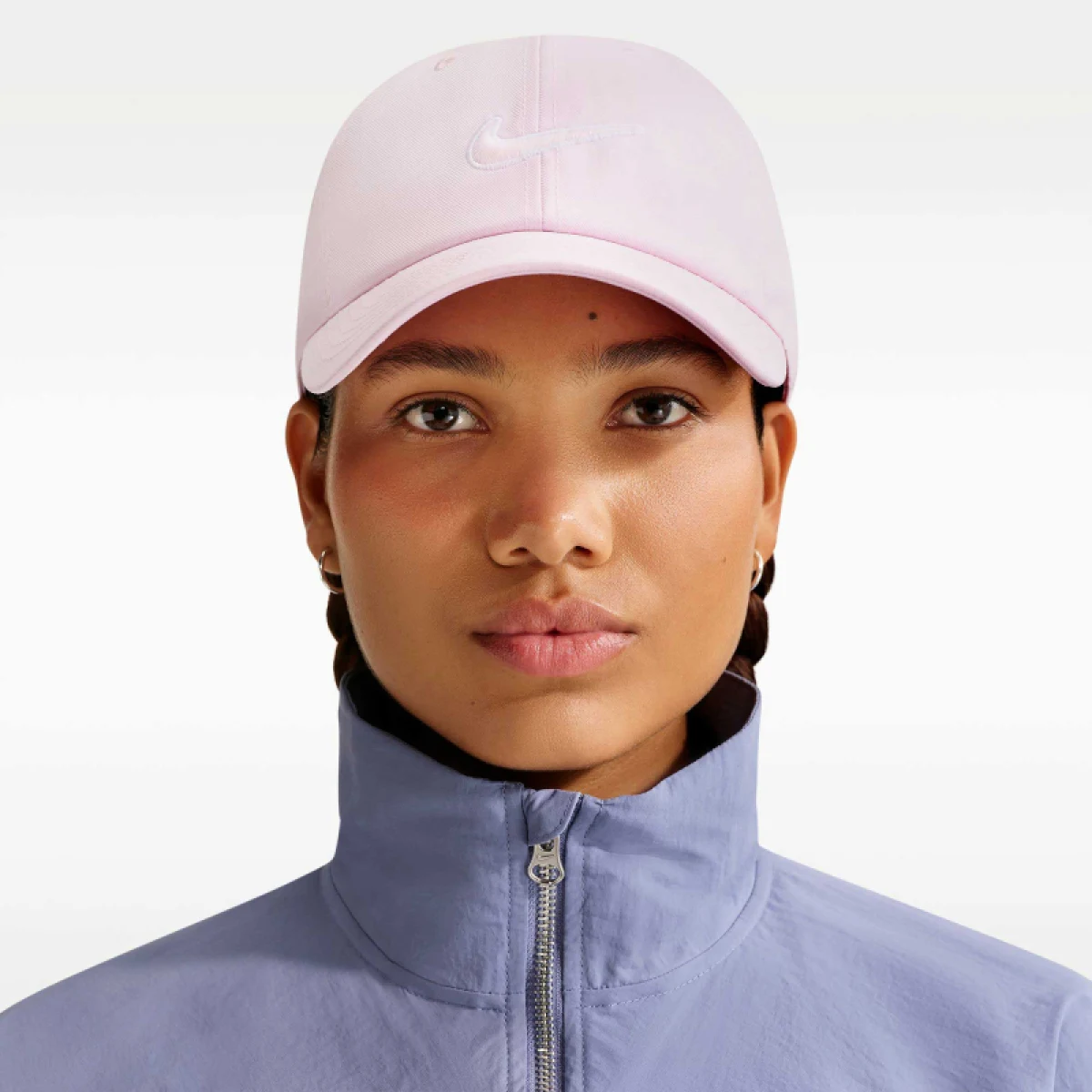 Šiltovka NIKE U NK CLUB CAP U CB SWSH L · záber 4