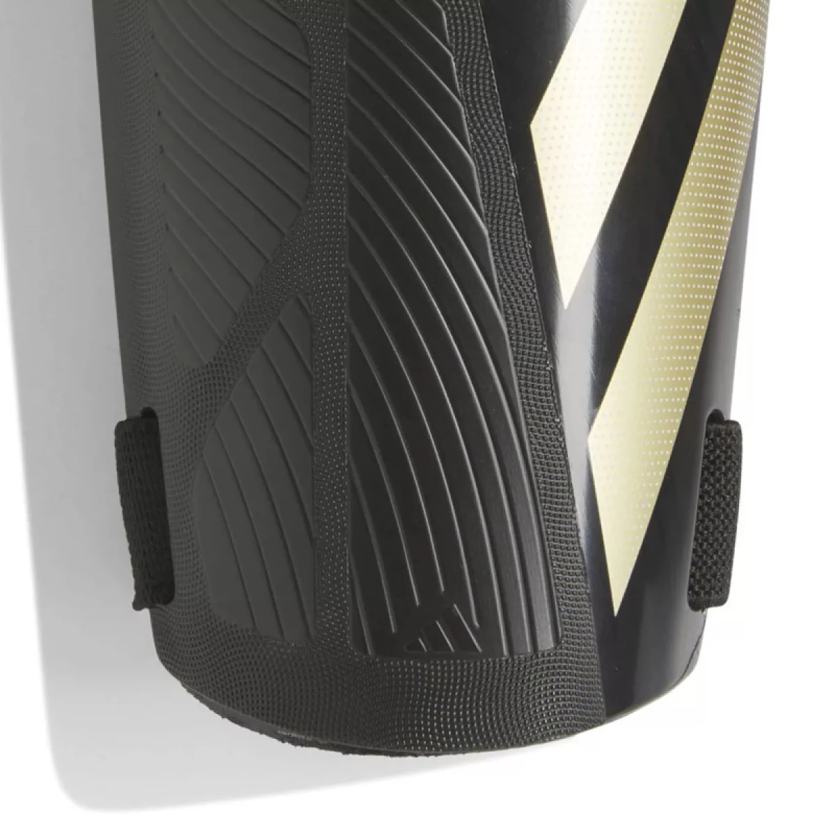 Fotbalový chránič ADIDAS TIRO SG TRN BLACK GOLDMT WHITE · záber 3